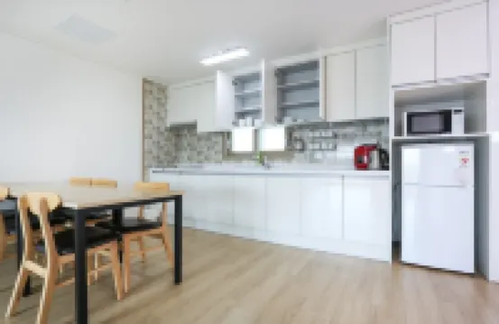 Jeju Go Park Pension Hoteles cerca de Geomunoreum