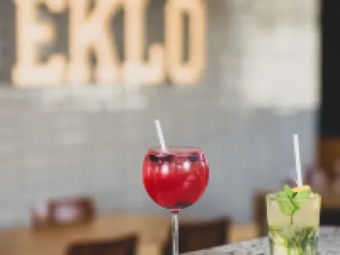 Eklo Hotels Bordeaux City Center Bastide Hoteles en Burdeos