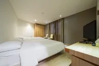 We Motel