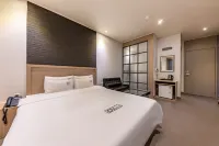 Changwon Jinhae CN Hotels in Changwon