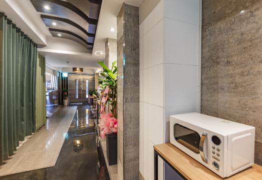 익산 호텔 더 브릿지