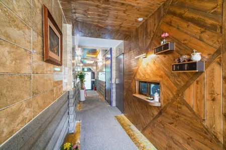 Busan Nopodong Hotel Needs Отели рядом с достопримечательностью «Пусанский университет иностранных языков»