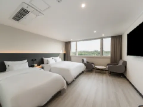 リブ ライフ ホテル 始興市のホテル