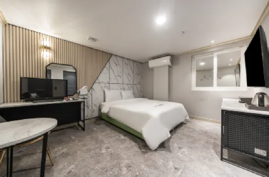 파주 봉일천 S 파주 스타디움 주변 호텔