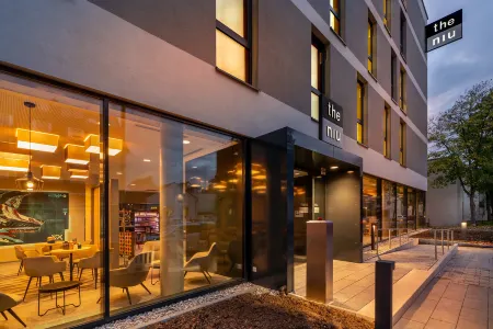 Holiday Inn - the niu, Timber Esslingen