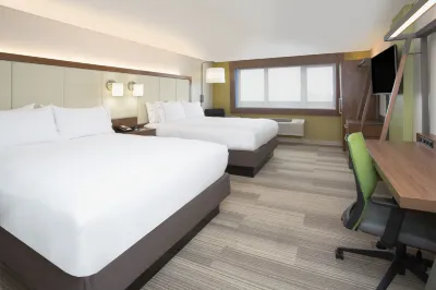 Holiday Inn Express & Suites Braselton West Hotels in Braselton
