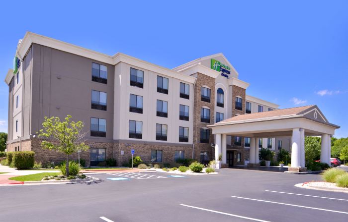 Holiday Inn Express & Suites SELMA by IHG