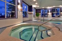 Holiday Inn Express & Suites CALGARY SOUTH-MACLEOD TRAIL S by IHG - Hot Tub