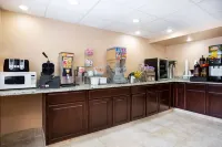 Super 8 by Wyndham Chester/Richmond Area - breakfast