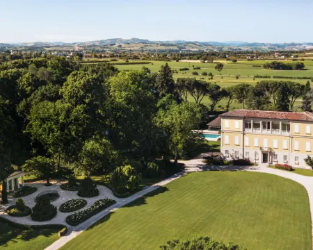Villa Abbondanzi Resort Hotels in Faenza