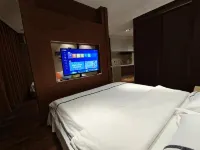 豆丁民宿（張家口七中店）