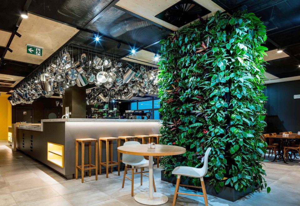 3. 이비스 프라하 ..