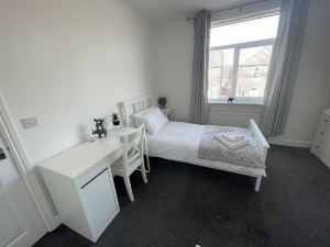 Lily's Apartment 1, 2 Bed Flat in Northumberland