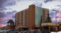 The Glenmore Inn & Convention Centre Hôtels à proximité de : Laser Quest