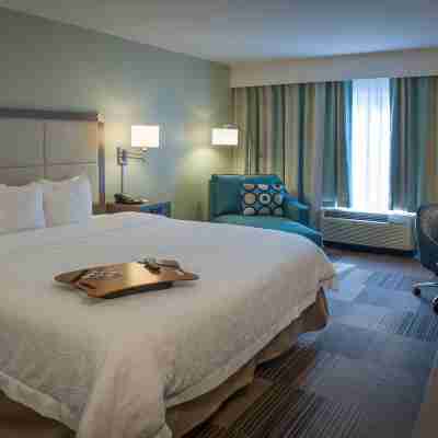 Hampton Inn & Suites New Orleans-Elmwood/Clearview Parkway Area Rooms