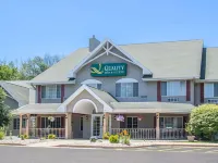 Quality Inn & Suites East Troy I-43 Hotels in Walworth County