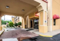 Econo Lodge Inn & Suites Memphis East