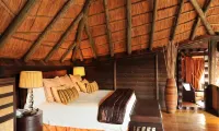 Serena Mivumo River Lodge