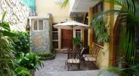Hotel Villa Florencia Zona Rosa Hotels near Metropolitan Cathedral of San Salvador