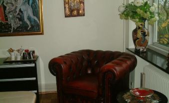 Casa Corner Bed & Breakfast - Housity