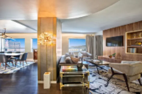 The Statler Dallas, Curio Collection by Hilton