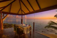 Coco de Mer Hotel and Black Parrot Suites - Strand