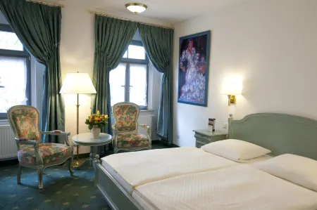 Hotel Garni Residenz am Markt Meißen Отели рядом со станцией Meißen