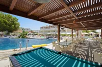 Matina Pefkos Aparthotel