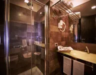 比薩瓦爾德拉塔爾旅館