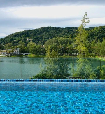 รูปภาพของฟีนิกซ์ โฮเทล กะรน บีช