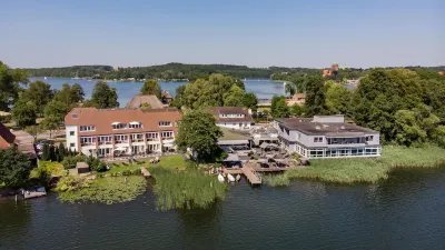 Hotel Der Seehof Hotels in Breitenfelde