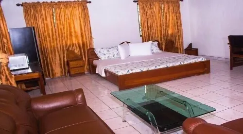 Vinny Hotel