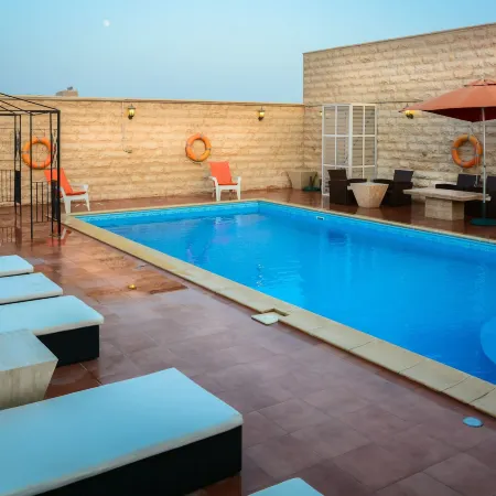 Golden Ocean Hotel
