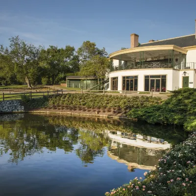 Williamsburg Lodge, Autograph Collection Hotels near Governor's Palace