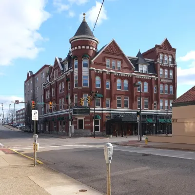 The Blennerhassett Hotel Hotels near Divisions Department Store