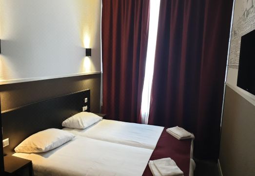 버짓 호텔 마노파