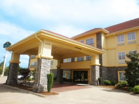 康威拉昆塔温德姆套房酒店