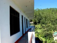 Goroomgo Snow View Guest House Kausani Hotels in Kausani