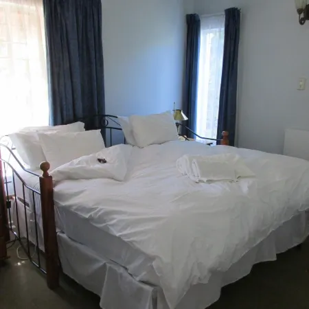 Acacia House Executive Suite