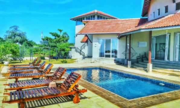 The Beach House by Kay Jay Hotels