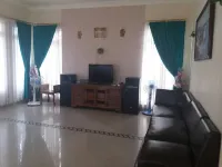 Villa Kota Bunga Magnolia - 2-Star