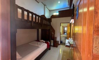 First and Frang Hotel - Koh Phangan