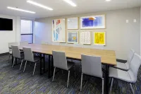Holiday Inn Express & Suites PHOENIX-TEMPE by IHG - Parkering
