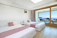 Marine Port Resort - ビーチサイド