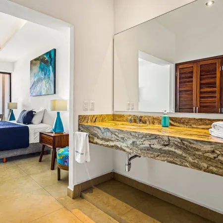 Marboka Hotel & Suites