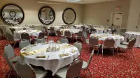 Ramada by Wyndham Barstow - 3-Star