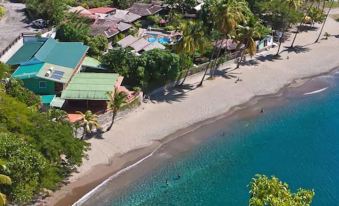 The Still Beach House - Housity