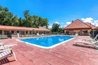 Econo Lodge Pocomoke City Hwy 13 - piscine