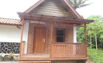 Homestay Effendi Borobudur Syariah by Ndalem Beong
