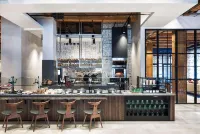 Canopy by Hilton Minneapolis - Mill District - bar